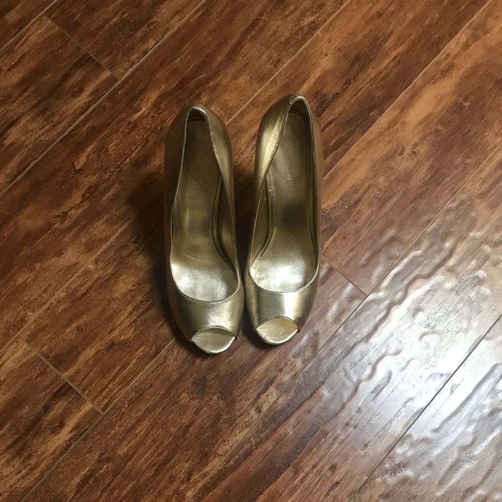 Nine West Gold Open Toes Shoes